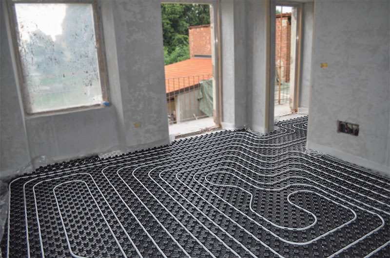 instalação do piso radiante hidráulico